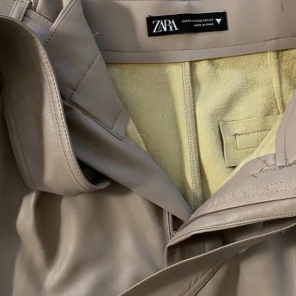Zara faux leather paperbag shorts - Size XS - Picture 8 of 8